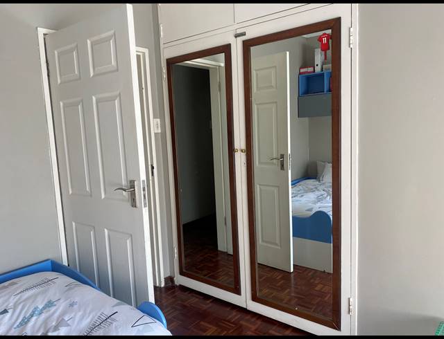 5 BEDROOM HOUSE FOR SALE IN ROBERTSHAM